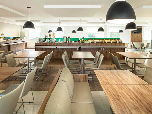 Imagen del bar/restaurante del Hotel Ibis Rio De Janeiro Parque Olimpico. Foto 3