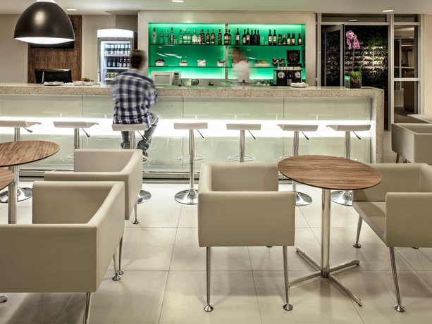 Imagen de los interiores del Hotel Ibis Rio De Janeiro Parque Olimpico. Foto 10