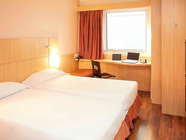 Imagen de la habitación del Hotel Ibis Rio De Janeiro Santos Dumont. Foto 5