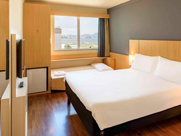 Imagen de la habitación del Hotel Ibis Rio De Janeiro Santos Dumont. Foto 9