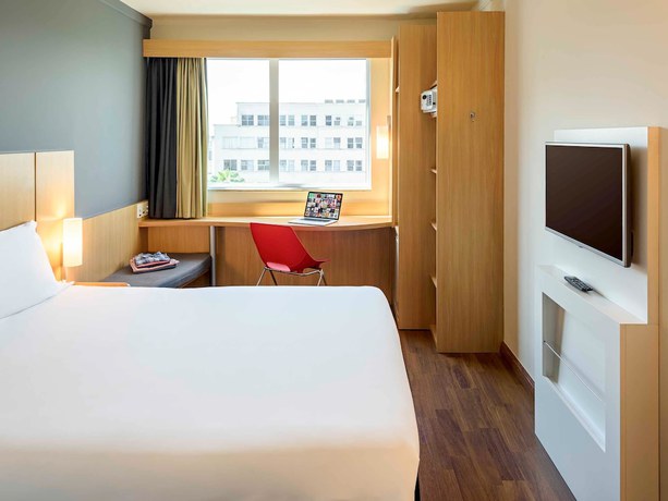 Imagen de la habitación del Hotel Ibis Rio De Janeiro Santos Dumont. Foto 11
