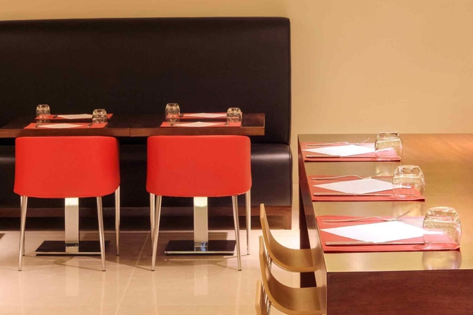 Imagen del bar/restaurante del Hotel Ibis Riyadh Olaya Street. Foto 5