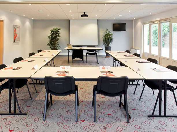 Imagen general del Hotel Ibis Roanne. Foto 11