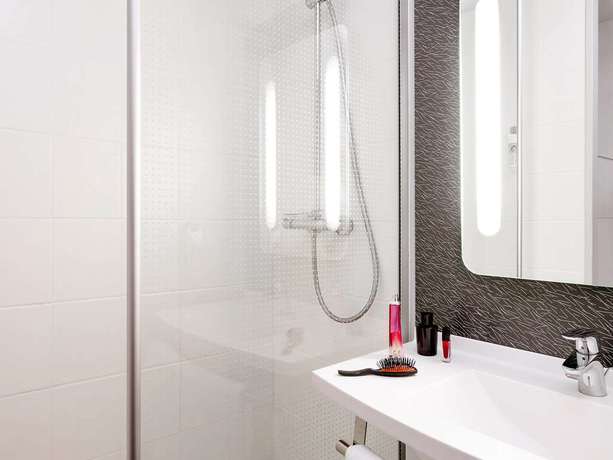 Imagen general del Hotel Ibis Roanne. Foto 16