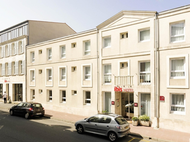Imagen de los exteriores del Hotel Ibis Rochefort. Foto 12