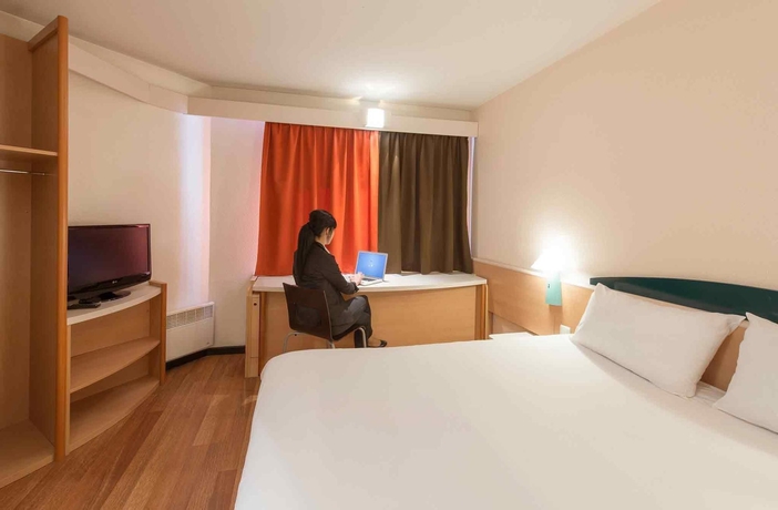 Imagen de la habitación del Hotel Ibis Rodez Centre Cathedrale. Foto 8