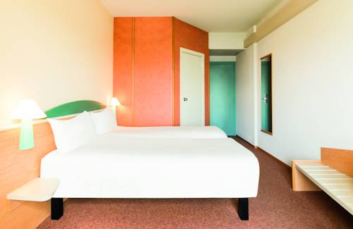 Imagen de la habitación del Hotel Ibis Roma Fiera. Foto 11