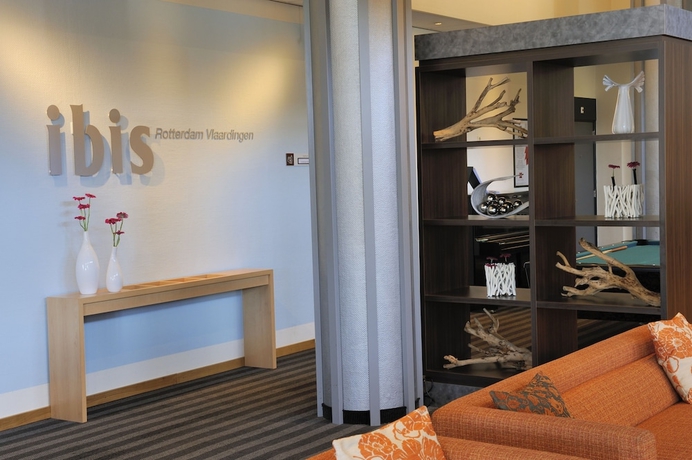 Imagen de los interiores del Hotel Ibis Rotterdam Vlaardingen. Foto 19