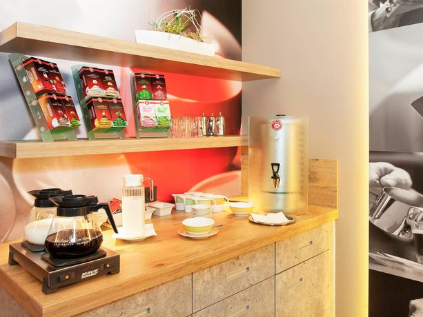 Imagen del bar/restaurante del Hotel Ibis Saarbruecken City. Foto 9