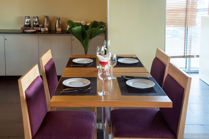 Imagen del bar/restaurante del Hotel Ibis Saigon South. Foto 7