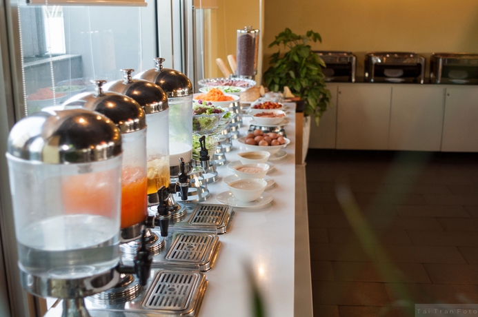 Imagen del bar/restaurante del Hotel Ibis Saigon South. Foto 8