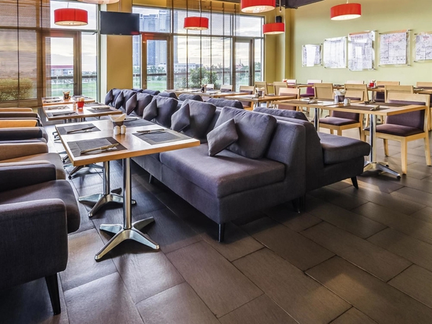 Imagen del bar/restaurante del Hotel Ibis Saigon South. Foto 10