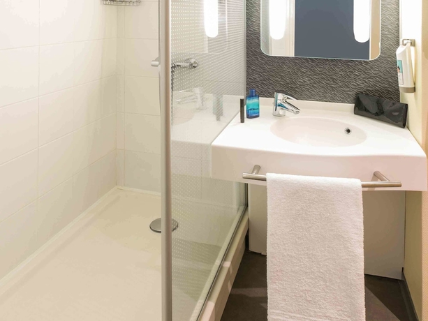 Imagen de la habitación del Hotel Ibis Saint Dizier. Foto 17