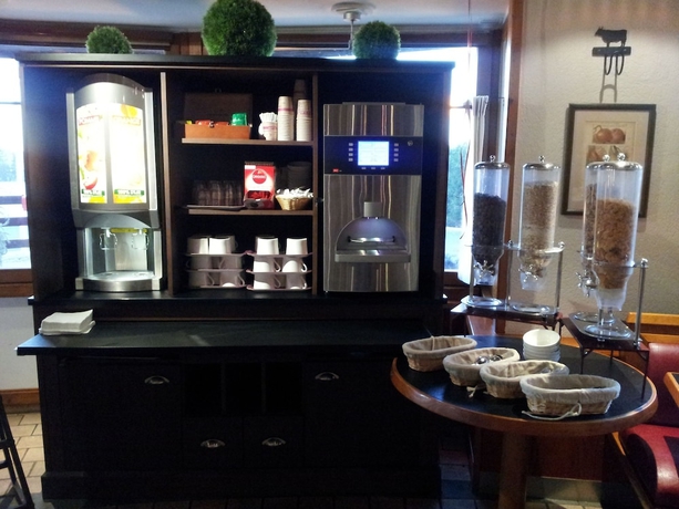 Imagen del bar/restaurante del Hotel Ibis Saint Dizier. Foto 8