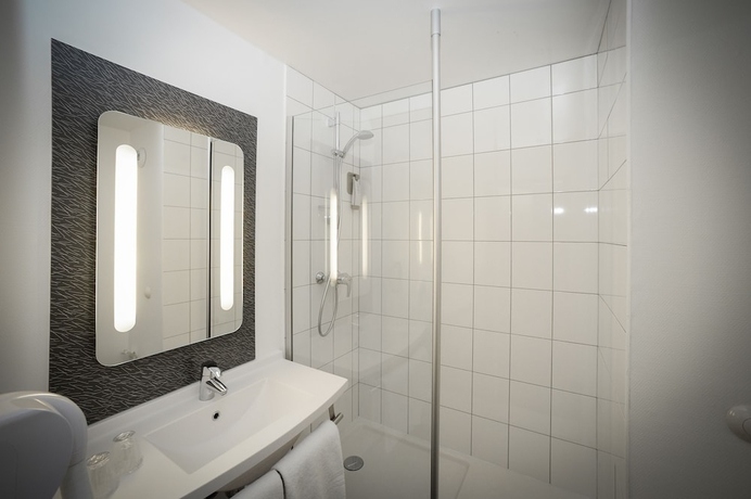 Imagen de la habitación del Hotel Ibis Saint Lo La Chevalerie. Foto 17