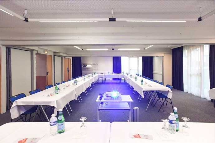 Imagen de los interiores del Hotel Ibis Saint Lo La Chevalerie. Foto 19