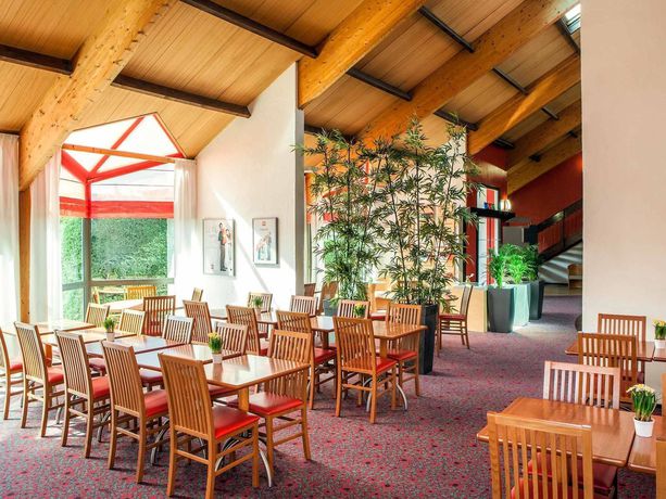 Imagen del bar/restaurante del Hotel Ibis Saint Nazaire Trignac. Foto 10