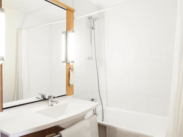 Imagen de la habitación del Hotel Ibis Saint Nazaire Trignac. Foto 14