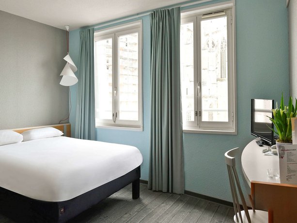 Imagen de la habitación del Hotel Ibis Saint Quentin Basilique. Foto 9