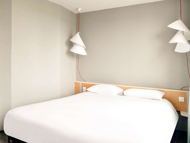 Imagen de la habitación del Hotel Ibis Saint Quentin Basilique. Foto 10