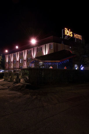 Imagen de los exteriores del Hotel Ibis Sallanches Porte Du Mont Blanc. Foto 9