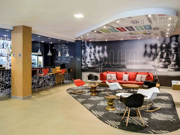 Imagen general del Hotel Ibis Salvador Rio Vermelho. Foto 2