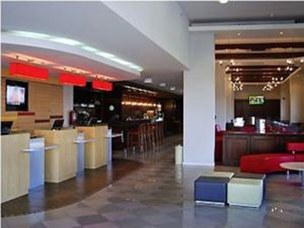 Imagen de los interiores del Hotel Ibis Santiago Estación Central. Foto 16