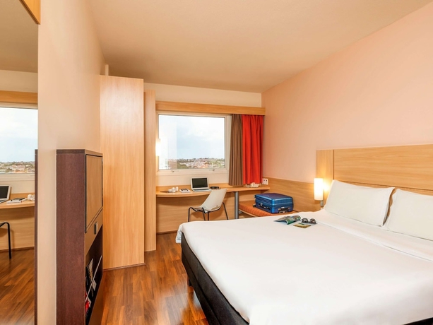 Imagen de la habitación del Hotel Ibis Sao Carlos. Foto 17