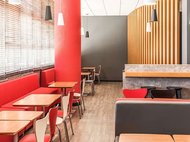 Imagen del bar/restaurante del Hotel Ibis Sao Jose Dos Campos Dutra. Foto 4