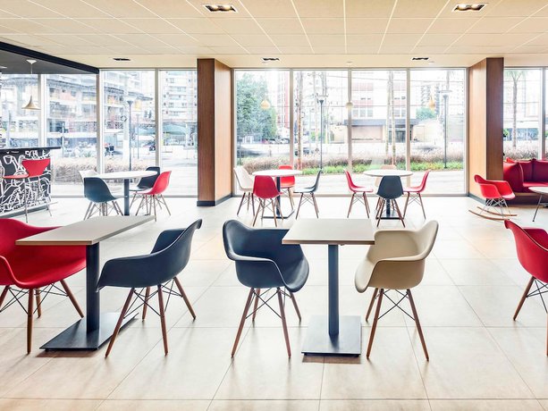 Imagen del bar/restaurante del Hotel Ibis Sao Paulo Ibirapuera. Foto 5