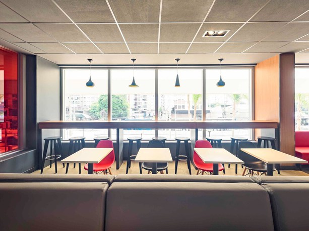 Imagen del bar/restaurante del Hotel Ibis Sao Paulo Ibirapuera. Foto 11