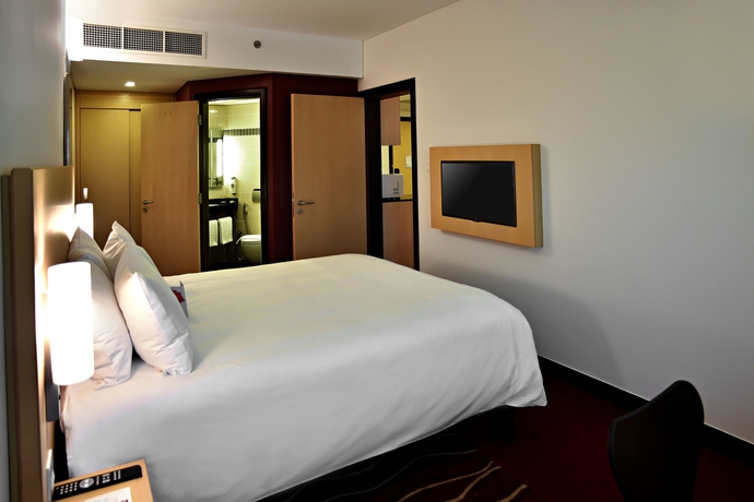 Imagen de la habitación del Hotel Ibis Seef Manama. Foto 8