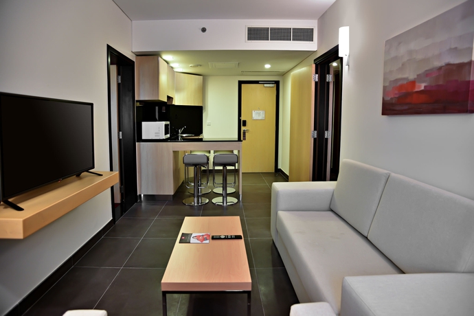 Imagen de los interiores del Hotel Ibis Seef Manama. Foto 15
