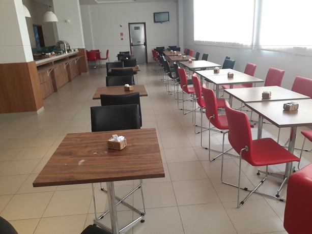 Imagen del bar/restaurante del Hotel Ibis Sertaozinho. Foto 3