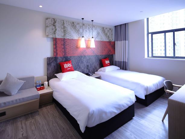 Imagen de la habitación del Hotel Ibis Shanghai Changshou. Foto 9