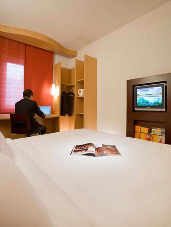 Imagen de la habitación del Hotel Ibis Shanghai Lianyang. Foto 6