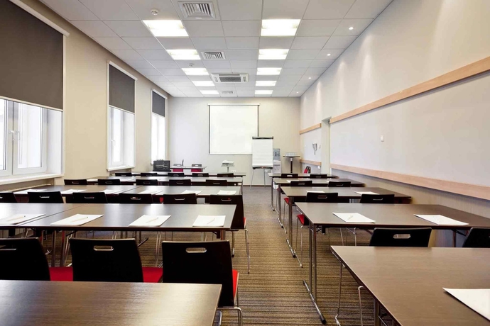 Imagen de los interiores del Hotel Ibis Sibir Omsk. Foto 12