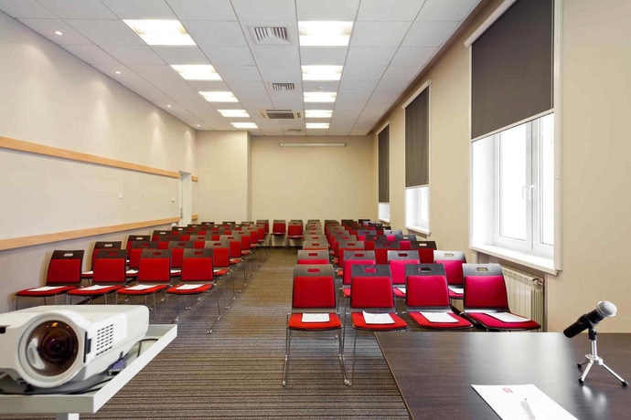 Imagen de los interiores del Hotel Ibis Sibir Omsk. Foto 14