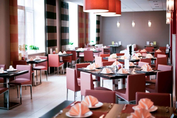 Imagen del bar/restaurante del Hotel Ibis Sibir Omsk. Foto 6