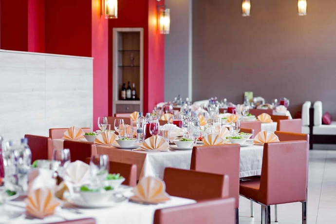 Imagen del bar/restaurante del Hotel Ibis Sibir Omsk. Foto 7