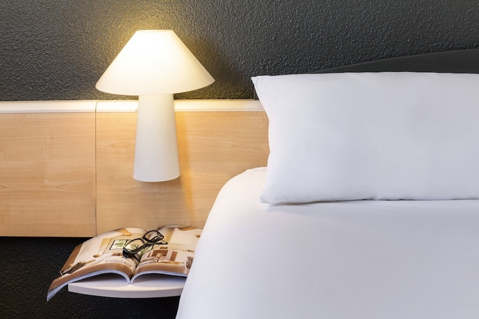 Imagen de la habitación del Hotel Ibis Sisteron. Foto 11