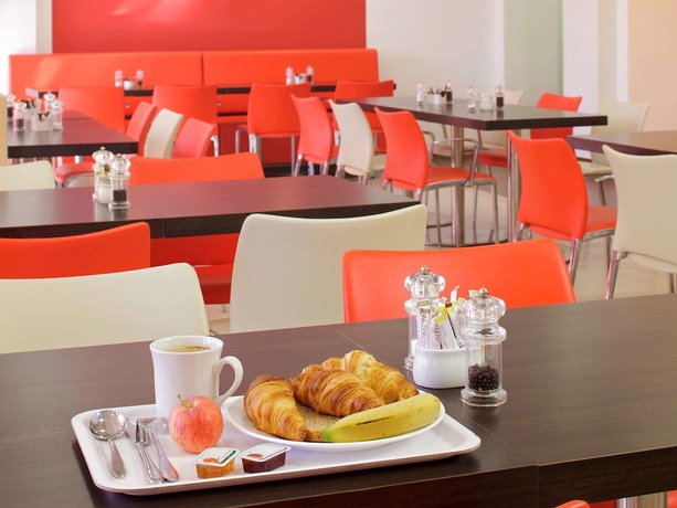 Imagen del bar/restaurante del Hotel Ibis Southampton Centre. Foto 3