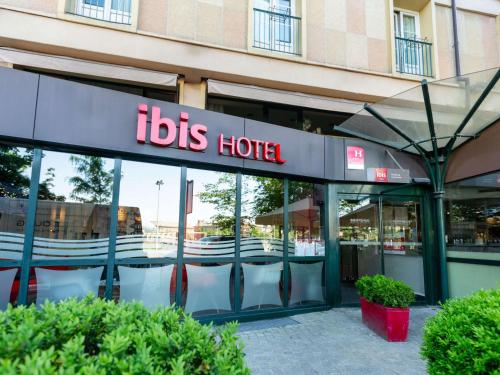 Imagen de los exteriores del Hotel Ibis Strasbourg Centre Gare. Foto 10