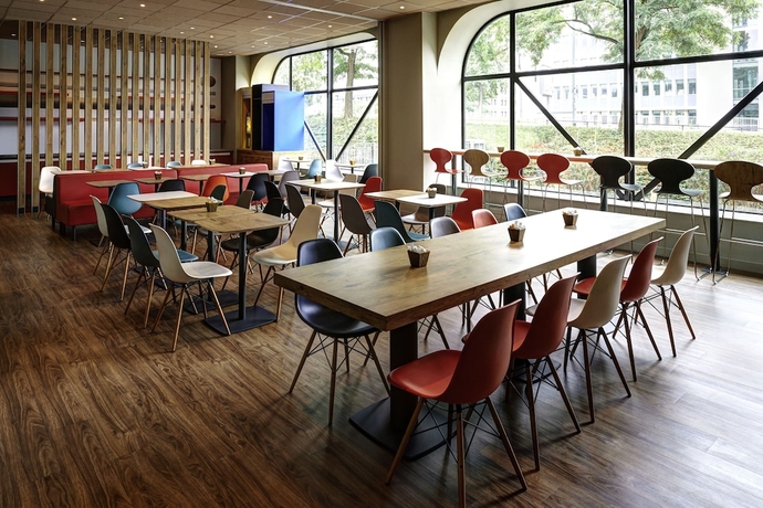 Imagen del bar/restaurante del Hotel Ibis Strasbourg Centre Historique. Foto 2