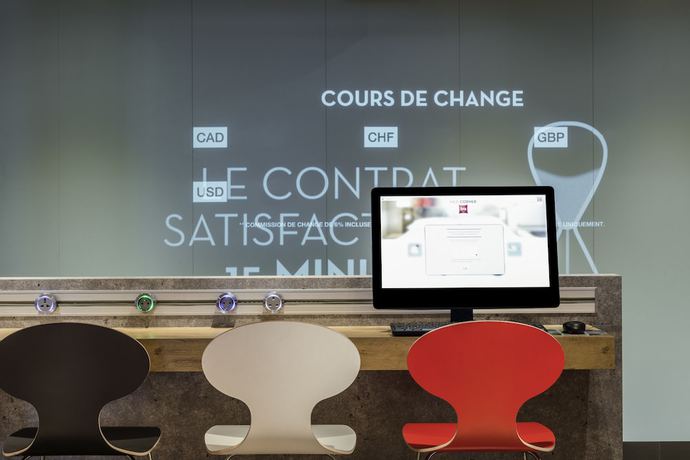 Imagen de los interiores del Hotel Ibis Stupino. Foto 16