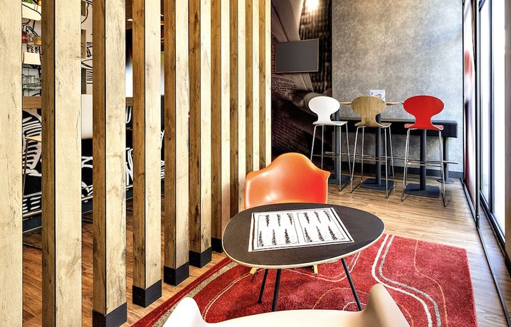 Imagen de los interiores del Hotel Ibis Stupino. Foto 17