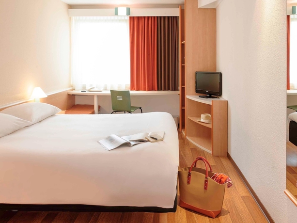 Imagen de la habitación del Hotel Ibis Stuttgart Centrum. Foto 14