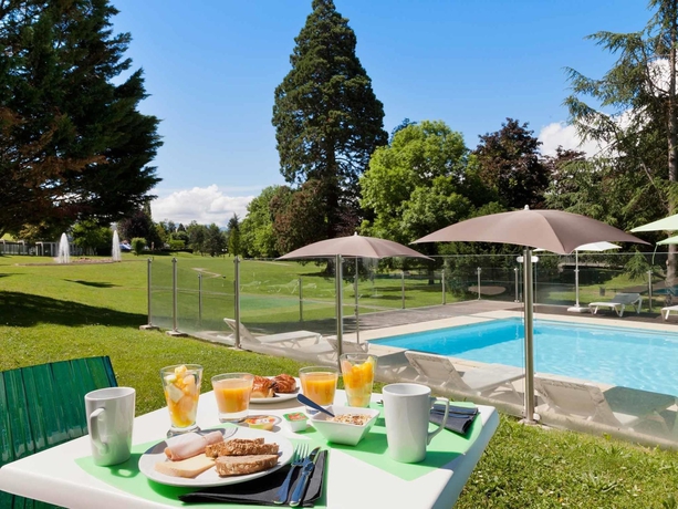 Imagen del bar/restaurante del Hotel Ibis Styles Aix-les-bains Domaine De Marlioz. Foto 9