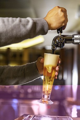 Imagen del bar/restaurante del Hotel Ibis Styles Albertville. Foto 4