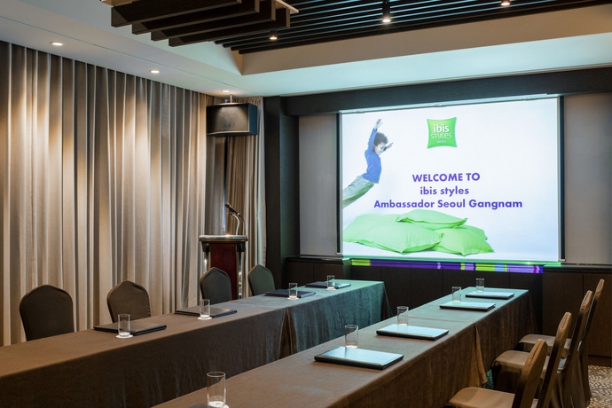 Imagen de los interiores del Hotel Ibis Styles Ambassador Seoul Gangnam. Foto 16